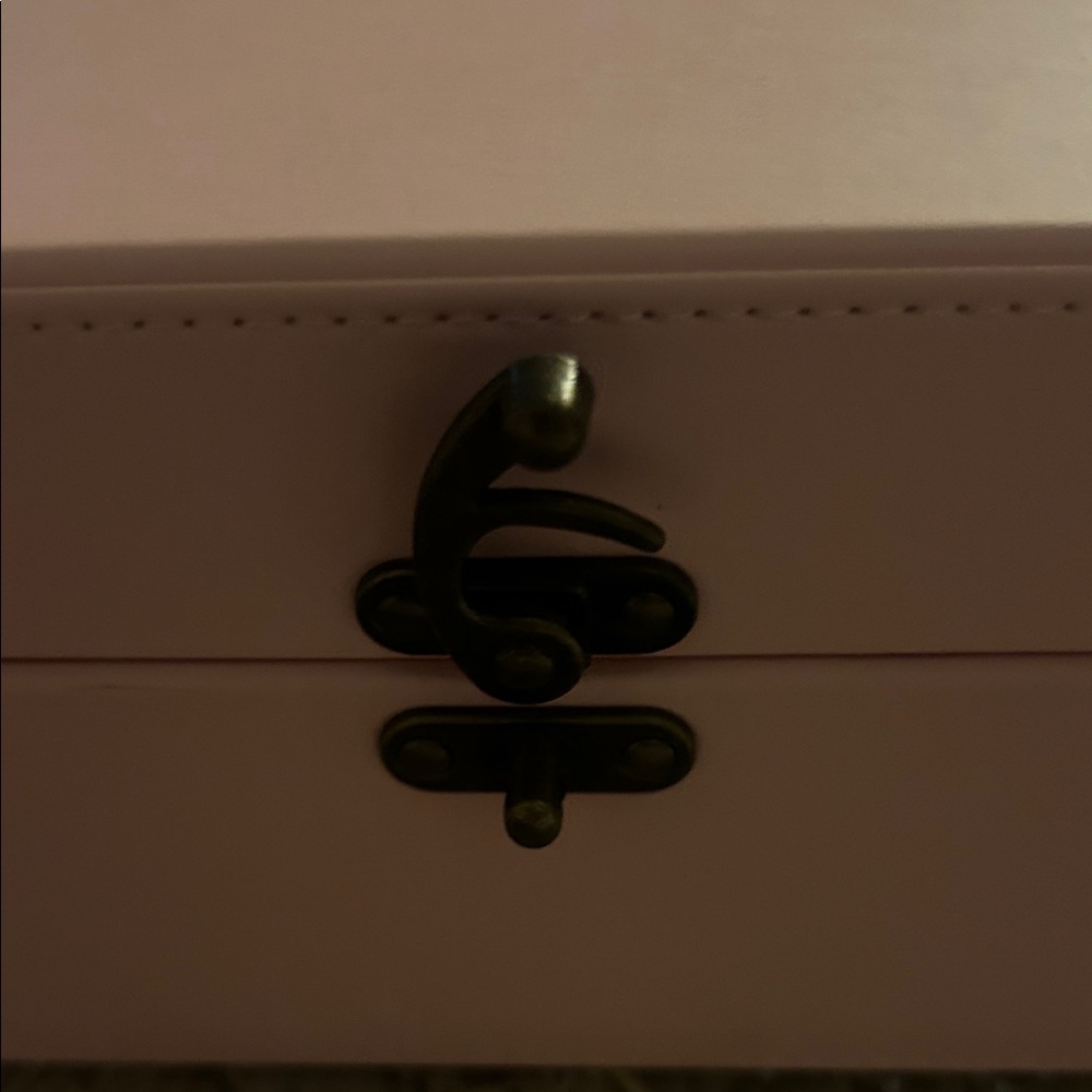 Pink is Time Music Box CD Player with Speakers; Bluetooth Transmitter - Picture 10 of 12